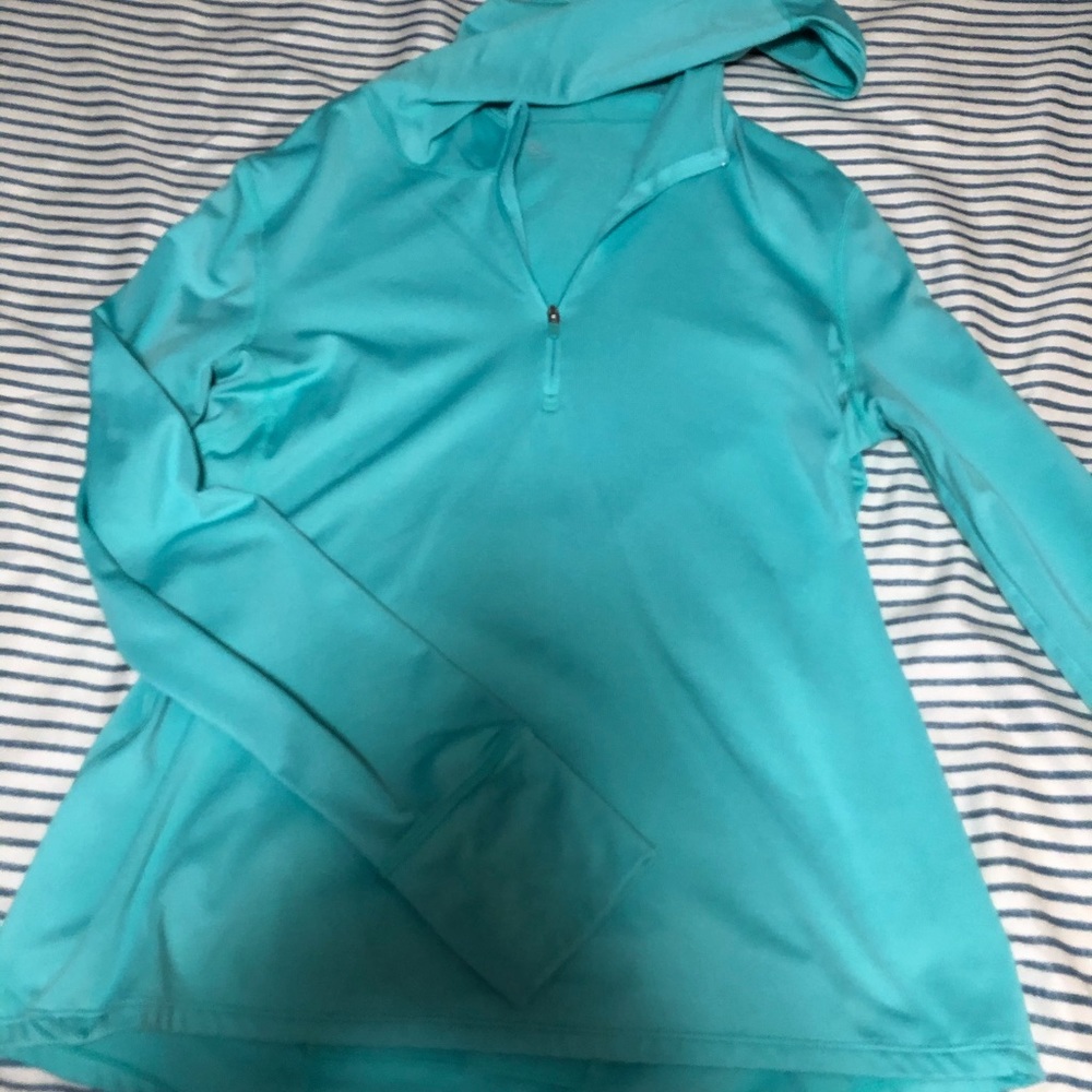 Hooded pullover